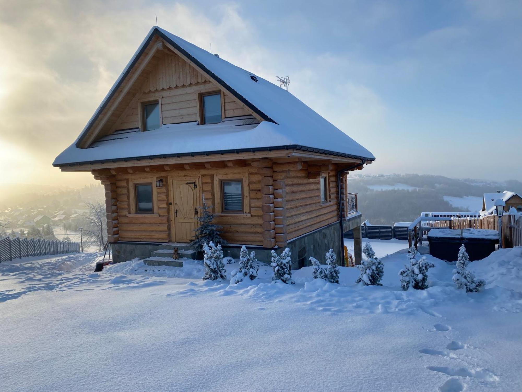 Zloty Gron Log Houses & Apartments อิสเตบนา ภายนอก รูปภาพ
